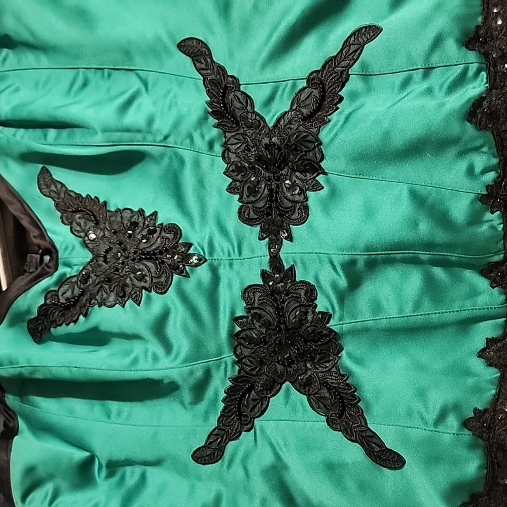 Intimate attitudes green corset